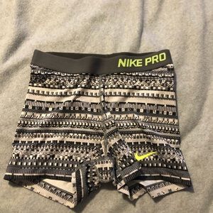 Grey patterned Nike Pros